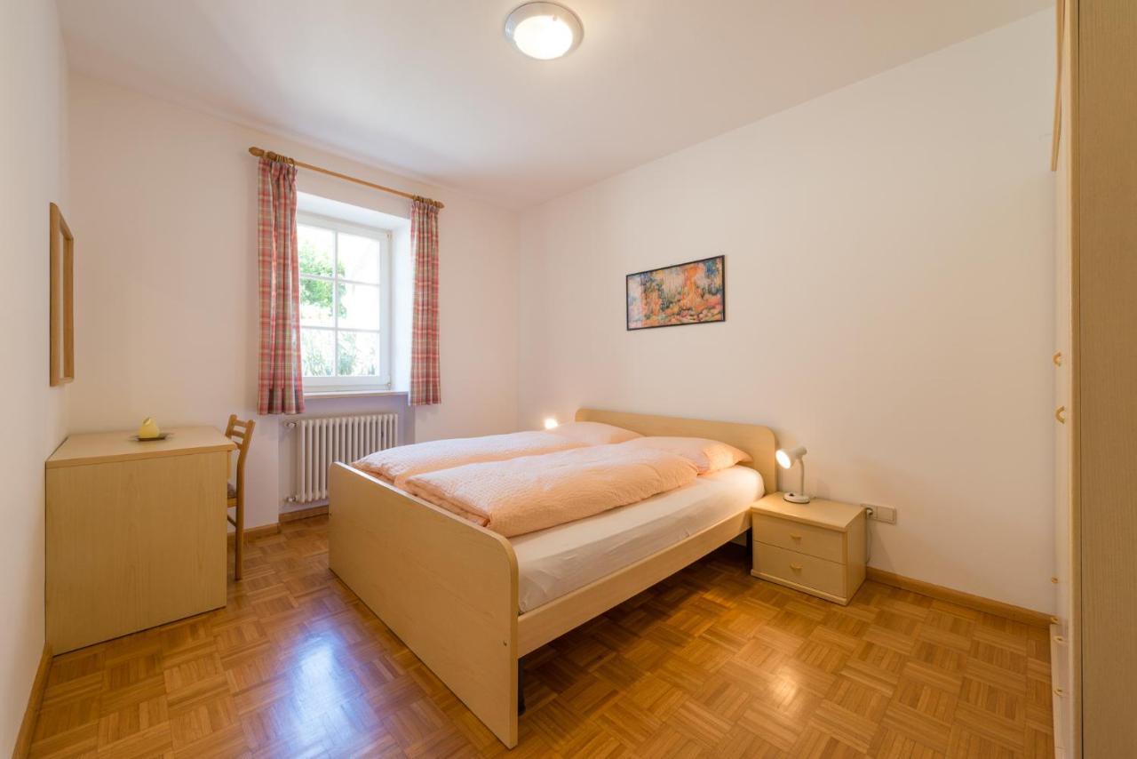 Ferienwohnungen Sonnenburg Caldaro Bagian luar foto